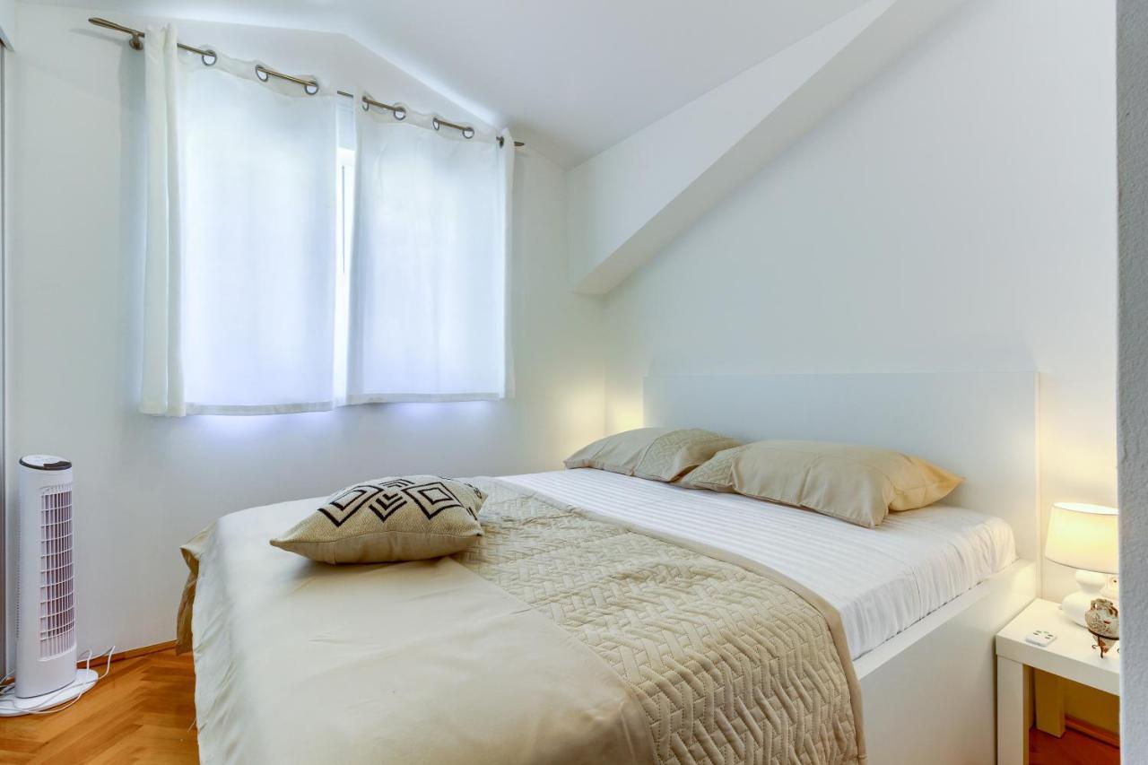 Omis Wind Rose Apartment Exterior photo